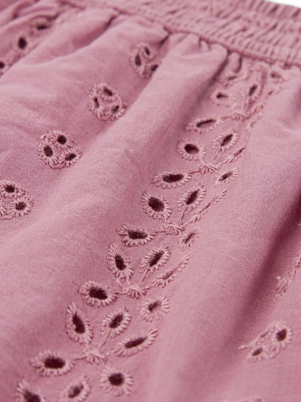 Abercrombie & Fitch Pink Abercrombie & Fitch Pink Eyelet Mini Skort