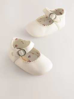 White Mary Jane Baby Shoes (0-24mths)