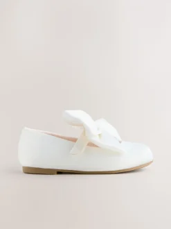 White Standard Fit (F) Bow Satin Flower Occasion Mary Jane Shoes
