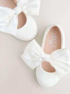 White Standard Fit (F) Bow Satin Flower Occasion Mary Jane Shoes